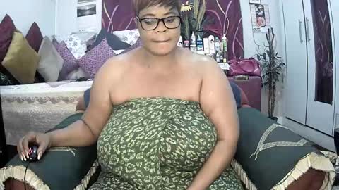 Snapshot of itumeleng74 chatting on 02.20.25 itumeleng74 online show from 02.20.25