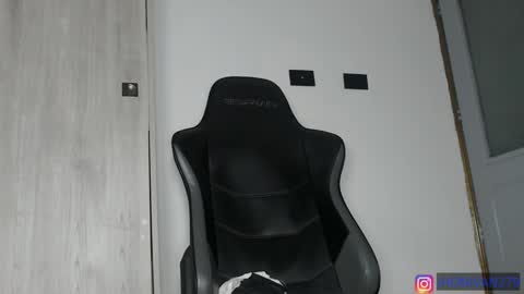 ivanhot279 online show from 02.04.25