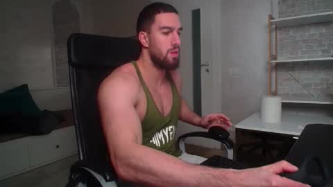 Snapshot of ivanhydee chatting on 01.19.26 IvanHydee online show from 01.19.26