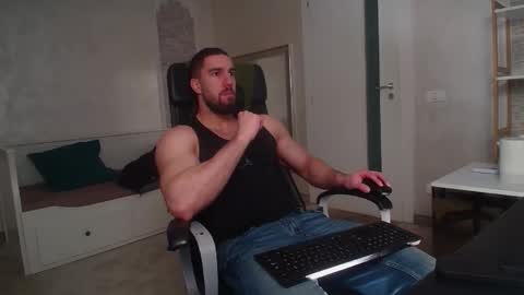 Snapshot of ivanhydee chatting on 02.02.26 IvanHydee online show from 02.02.26