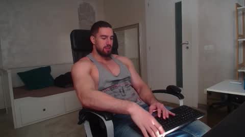 Snapshot of ivanhydee chatting on 02.03.26 IvanHydee online show from 02.03.26