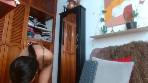 Snapshot of ivanna_dl chatting on 06.02.26 Ivanna online show from 06.02.26