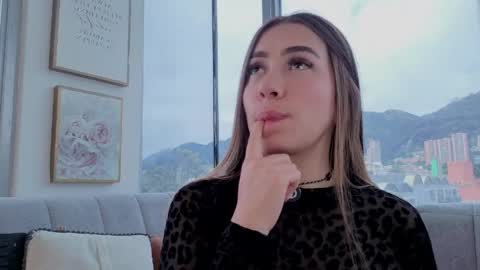 Snapshot of ivanna_west chatting on 04.19.26 Ivanna West online show from 04.19.26