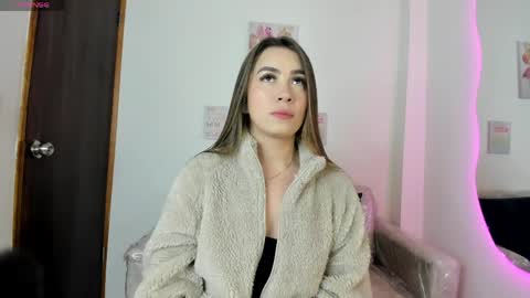 Snapshot of ivanna_west chatting on 05.01.26 Ivanna West online show from 05.01.26