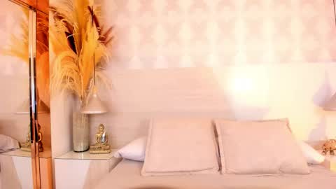 Ivannaanggel online show from 10.23.25