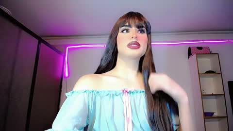 ivannahot23 online show from 01.19.25