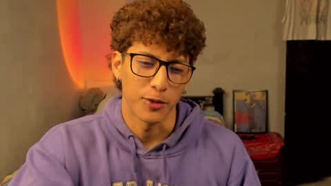 Snapshot of ivano_jones chatting on 01.10.25 Ivano online show from 01.10.25