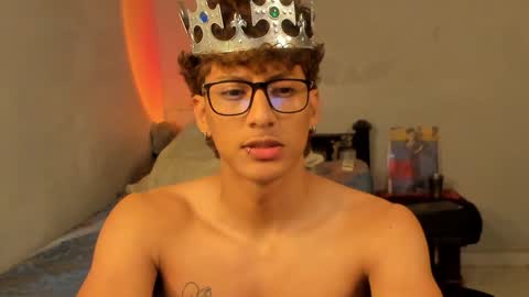 Snapshot of ivano_jones chatting on 01.15.25 Ivano online show from 01.15.25