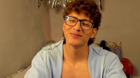 Snapshot of ivano_jones chatting on 01.24.25 Ivano online show from 01.24.25