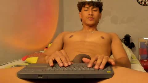 Snapshot of ivano_jones chatting on 01.27.25 Ivano online show from 01.27.25