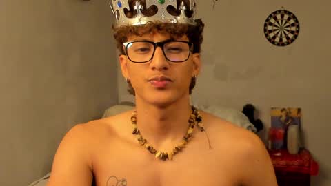 Snapshot of ivano_jones chatting on 01.30.25 Ivano online show from 01.30.25