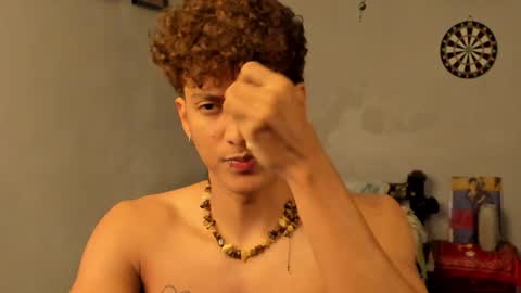 Snapshot of ivano_jones chatting on 01.31.25 Ivano online show from 01.31.25