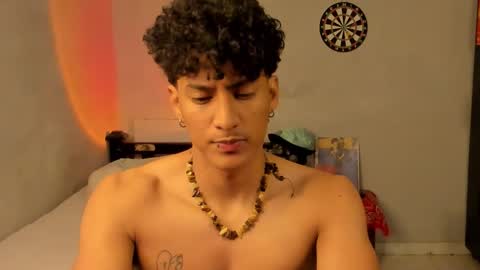 Snapshot of ivano_jones chatting on 02.11.25 Ivano online show from 02.11.25