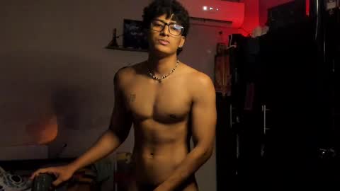 Snapshot of ivano_jones chatting on 02.27.25 Ivano online show from 02.27.25