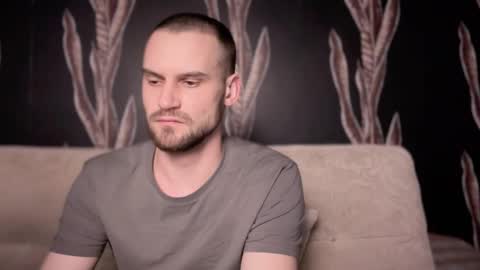 Snapshot of iveran_love1 chatting on 10.19.25 iveran online show from 10.19.25