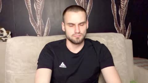 Snapshot of iveran_love1 chatting on 10.22.25 iveran online show from 10.22.25