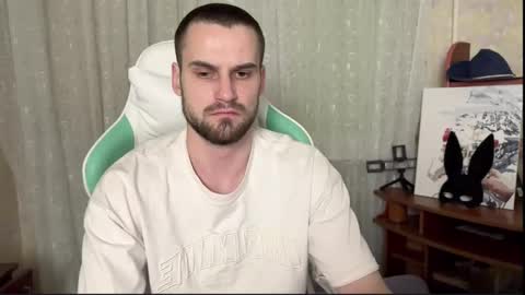 Snapshot of iveran_love1 chatting on 11.01.25 iveran online show from 11.01.25