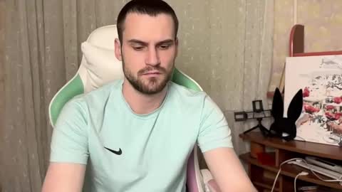 Snapshot of iveran_love1 chatting on 11.09.25 iveran online show from 11.09.25