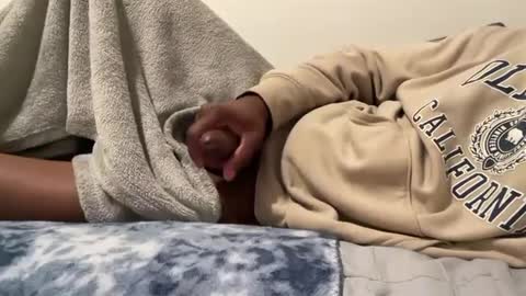 Snapshot of iversoncoreia chatting on 02.28.25 iverson online show from 02.28.25