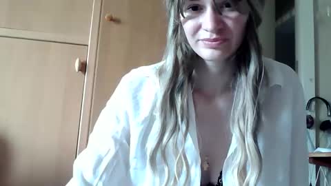 Snapshot of ivetta911 chatting on 06.09.26 ivetta911 online show from 06.09.26