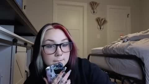 Snapshot of iveyjade33 chatting on 10.20.25 ivey jade online show from 10.20.25