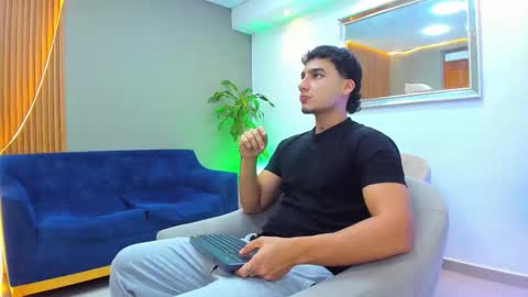 Snapshot of ivo_beischel chatting on 11.06.25 Ivo Beischel online show from 11.06.25