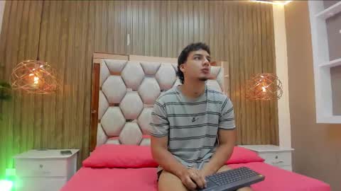 Snapshot of ivo_beischel chatting on 11.09.25 Ivo Beischel online show from 11.09.25