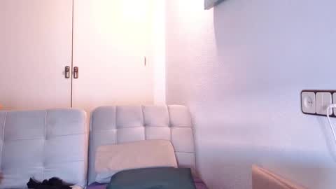 Snapshot of ivonne_hilton chatting on 02.14.25 Ivonne online show from 02.14.25