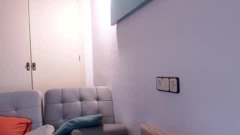 Snapshot of ivonne_hilton chatting on 02.21.25 Ivonne online show from 02.21.25