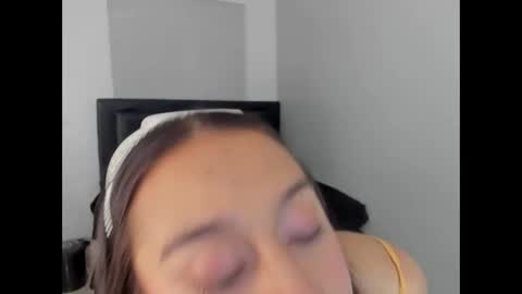 ivonneskarielrs online show from 11.21.25