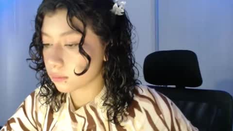 Snapshot of ivonny111 chatting on 10.22.25 ivonny111 online show from 10.22.25