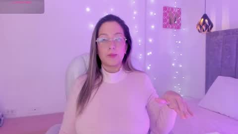 N A T H A L Y   online show from 01.07.26