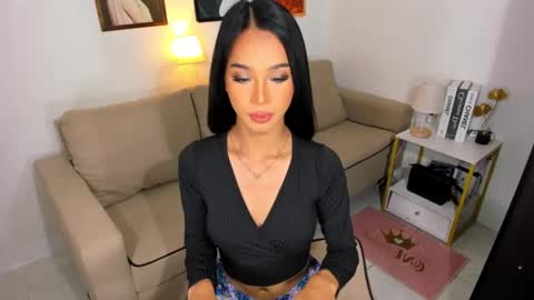 kirstenelsie online show from 01.03.25