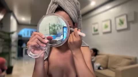 kirstenelsie online show from 10.15.25