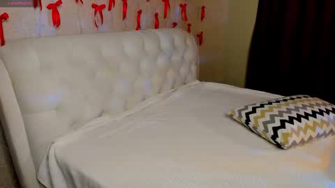 Ivy online show from 02.25.26