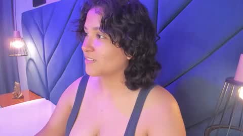 Ivy and Molly online show from 11.01.25