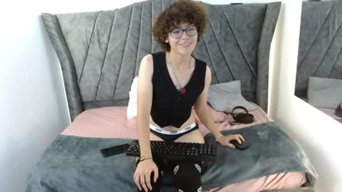 Snapshot of ivy_fantasy69 chatting on 06.02.26 ivy_fantasy69 online show from 06.02.26