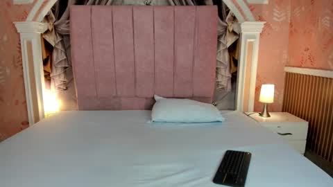 Ivy Rae online show from 12.05.25