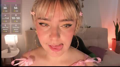 Snapshot of ivy_ragnar chatting on 04.23.26 Pamela online show from 04.23.26