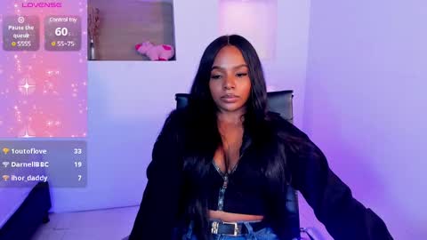 i v y  b l i s s online show from 02.21.25