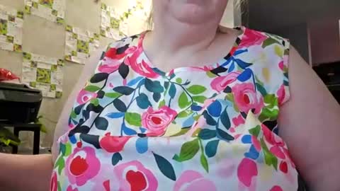Snapshot of ivyjane3522 chatting on 06.12.26 ivyjane3522 online show from 06.12.26