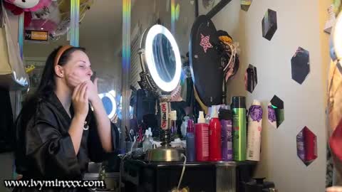 Snapshot of ivyminxxx chatting on 12.15.24 Ivy Minxxx online show from 12.15.24