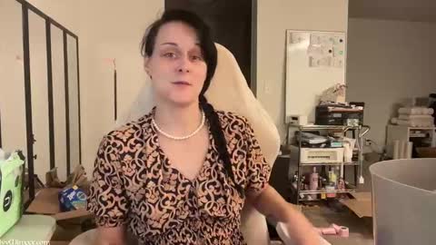 Snapshot of ivyminxxx chatting on 11.09.25 Ivy Minxxx online show from 11.09.25