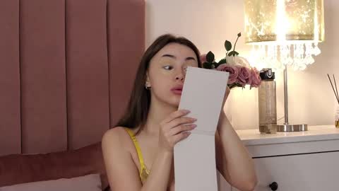 Ivy online show from 02.12.25