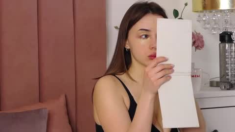 Ivy online show from 02.25.25