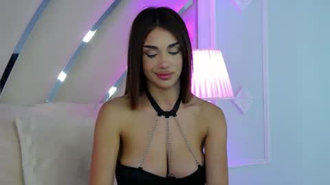 Snapshot of ivynox chatting on 06.14.26 Ivy online show from 06.14.26