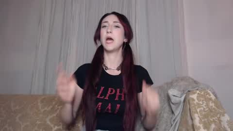 Snapshot of ivyrosiex chatting on 10.04.25 Ivy Rosie online show from 10.04.25