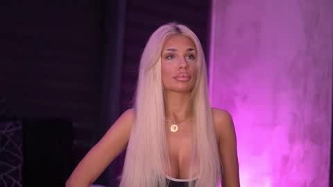 IvyRowa online show from 12.14.25