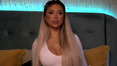  Ivy  online show from 02.27.25