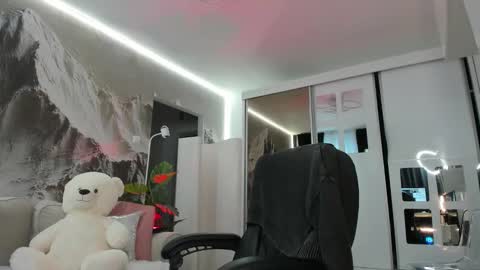 Ivy Belle online show from 02.20.26